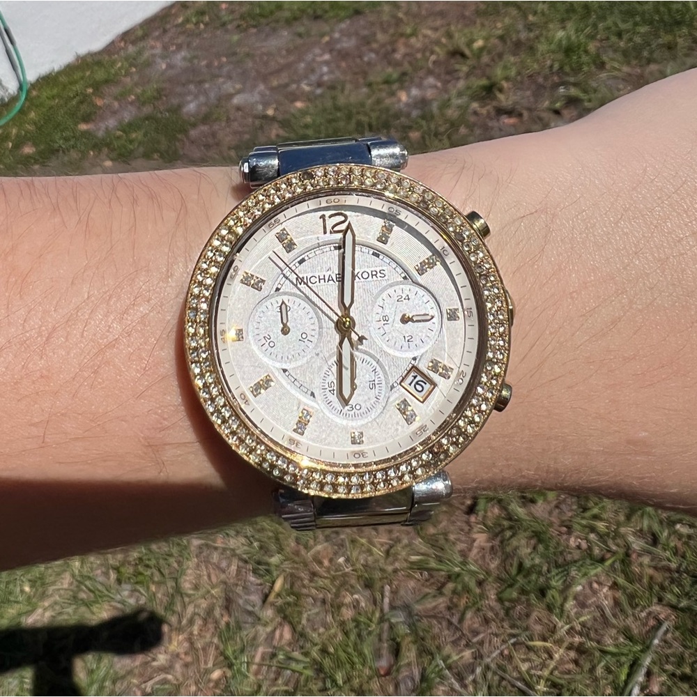 Two Toned Gold & Silver Micheal Kors Watch - Picture 6 of 8